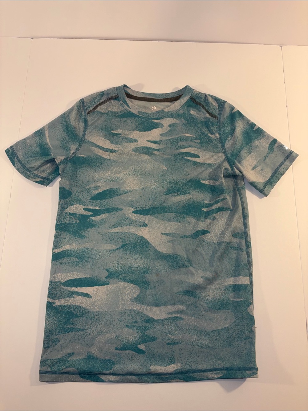 All in Motion Kids’ Camo Athletic T-Shirt – Size L (12/14)